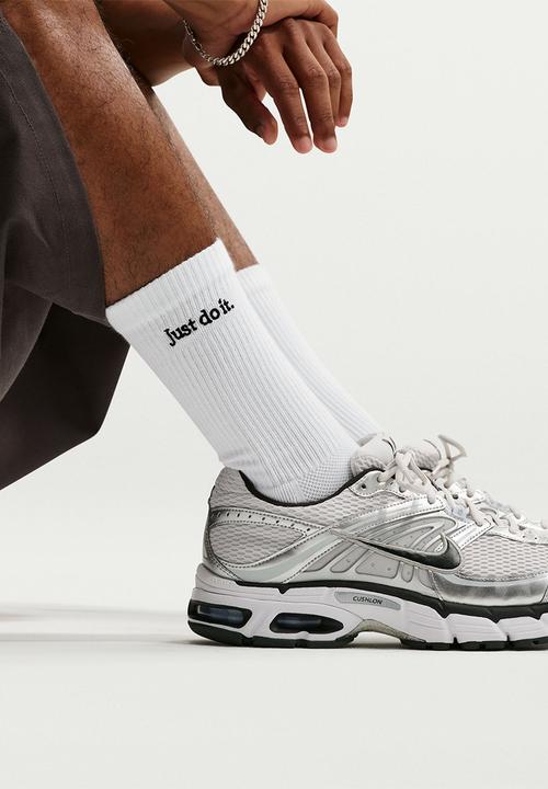 Nike - Everyday Elevated Just Do It Crew Socks (2 Pairs)- White&Black