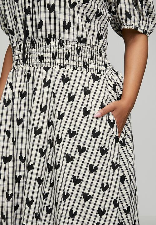Me&B - Plus Check with Heart Shirred Midi Dress - White & Black 