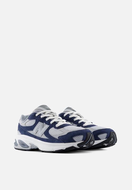 New Balance  - 2010 Grade School
