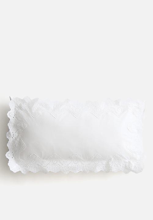 H&M - Lace-trimmed pillowcase - white