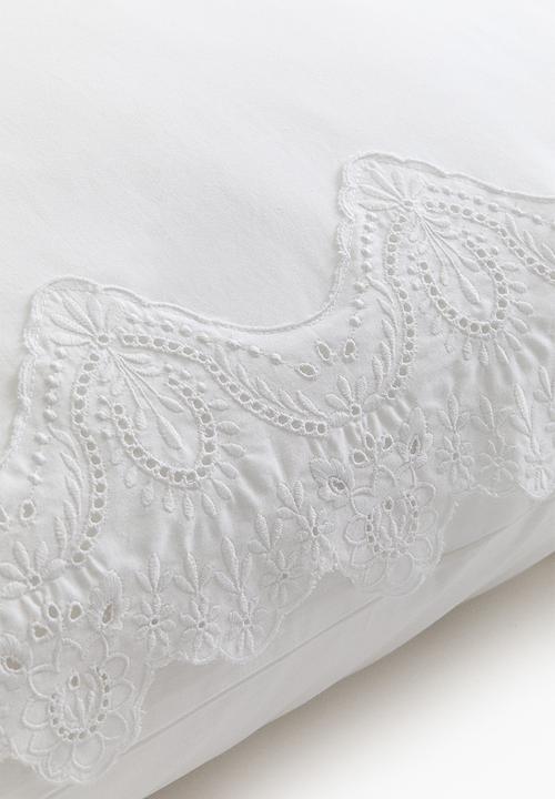 H&M - Lace-trimmed pillowcase - white