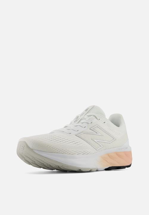 New Balance  - Fresh Foam 520 v9