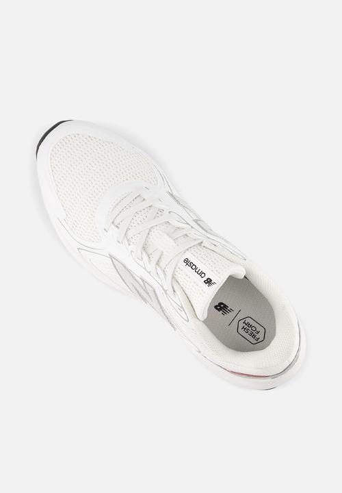 New Balance  - Fresh Foam Amaste - white