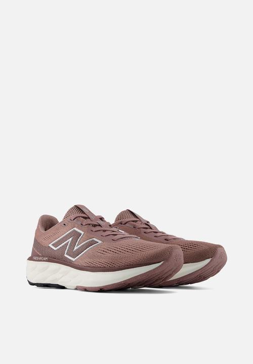 New Balance  - Fresh Foam 520 v9