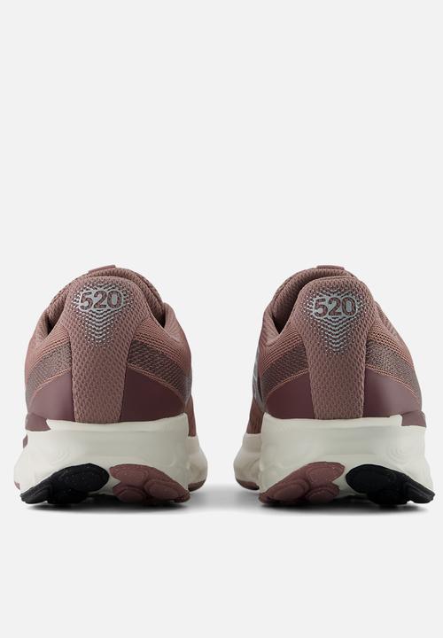 New Balance  - Fresh Foam 520 v9