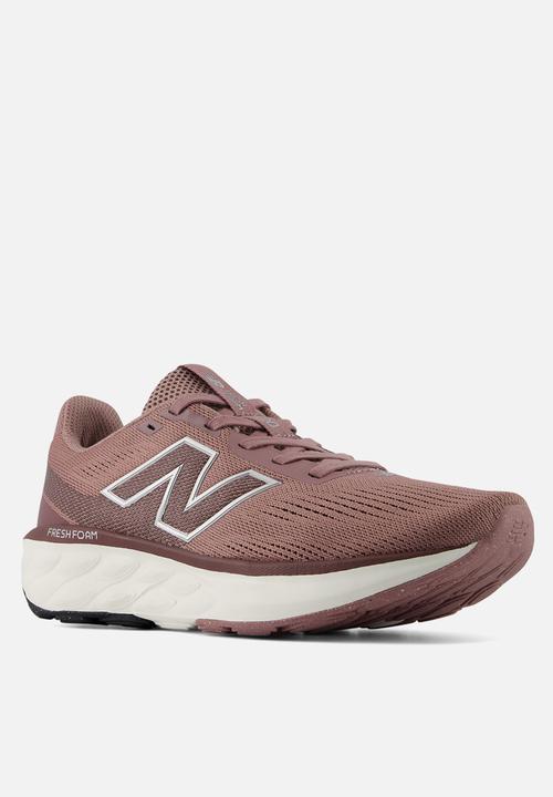 New Balance  - Fresh Foam 520 v9