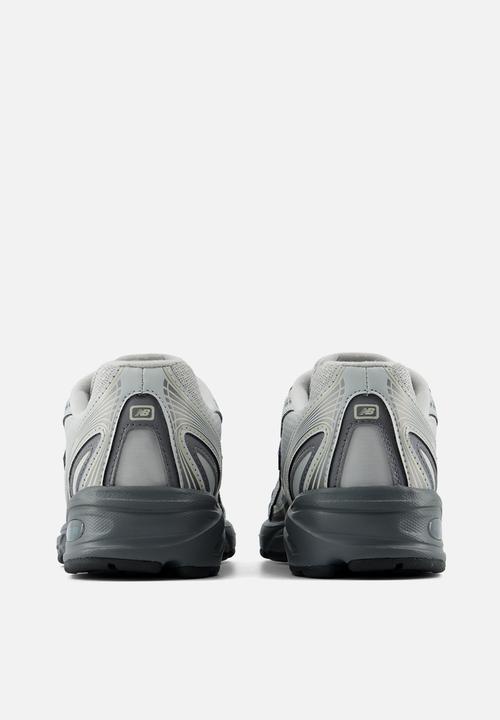 New Balance  - 740 Grade School