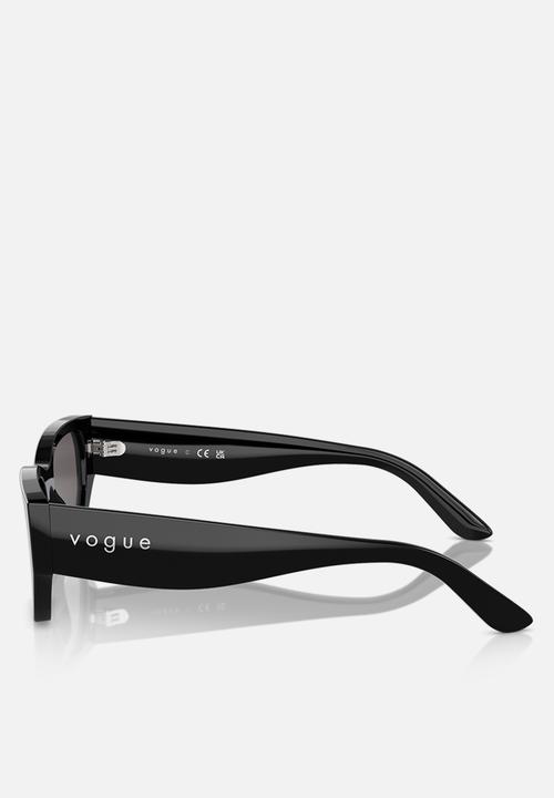 Vogue Eyewear - Vogue Eyewear 0VO5586S 53 Rectangle - Black