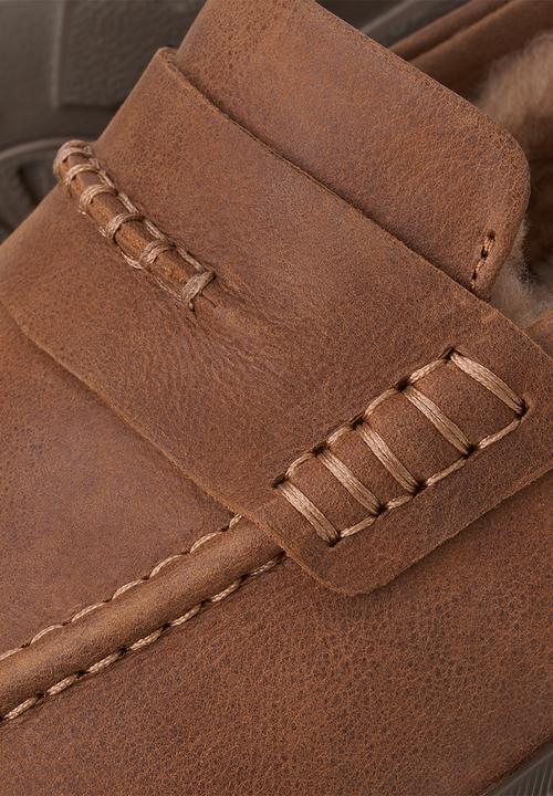 UGG® - Shep Penny Loafer - Chestnut