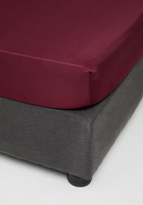 Sixth Floor - Recycled microfibre fitted sheet - Burgundy