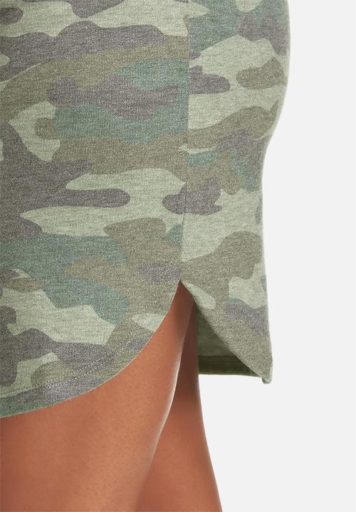 Vero Moda - Camo skirt