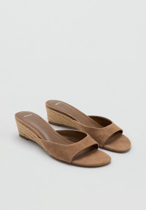 MANGO - Bimba open toe mule - light pastel brown
