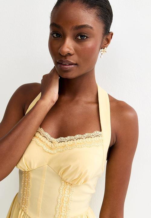 New Look - Plain embroidery halter midi dress - pale yellow