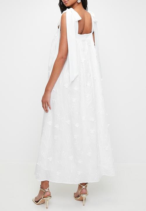 MILLA - Textured midi swing dress with bows - white