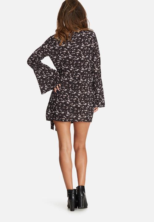 Missguided - Choker neck wrap dress