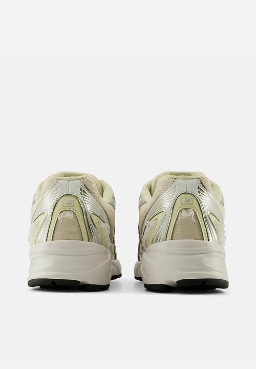 New Balance  - 740 - Moonbeam with Light Silver Metallic