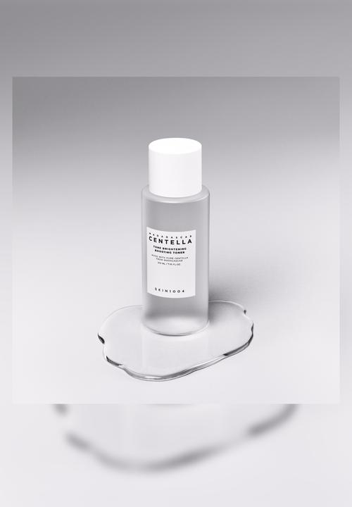 SKIN1004 - Madagascar Centella Tone Brightening Boosting Toner - 210ml