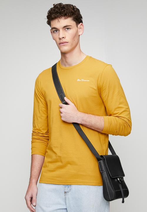 Ben Sherman - Essential Crew Neck Long Sleeve T-shirt - Dijon