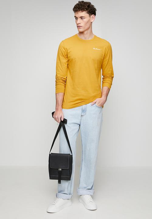 Ben Sherman - Essential Crew Neck Long Sleeve T-shirt - Dijon
