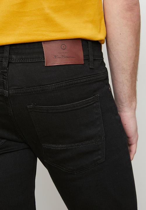 Ben Sherman - Slim Fit Essential Denim - Black
