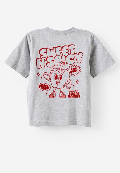 Cotton On - Essentials Graphic Short Sleeve Tee -Grey Marle/Sweet & Spicy