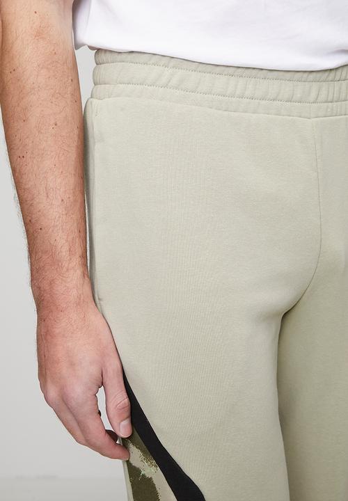 PUMA - CAMO Sweatpants TR cl - Pebble Gray