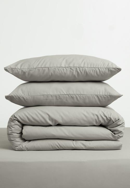 Sixth Floor - Recycled microfibre duvet set Greige
