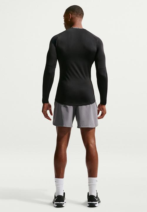 Nike - Nike Pro Dri-FIT tight long sleeve fitness top - black/white