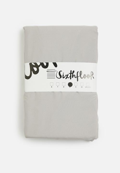 Sixth Floor - Recycled microfibre fitted sheet Greige