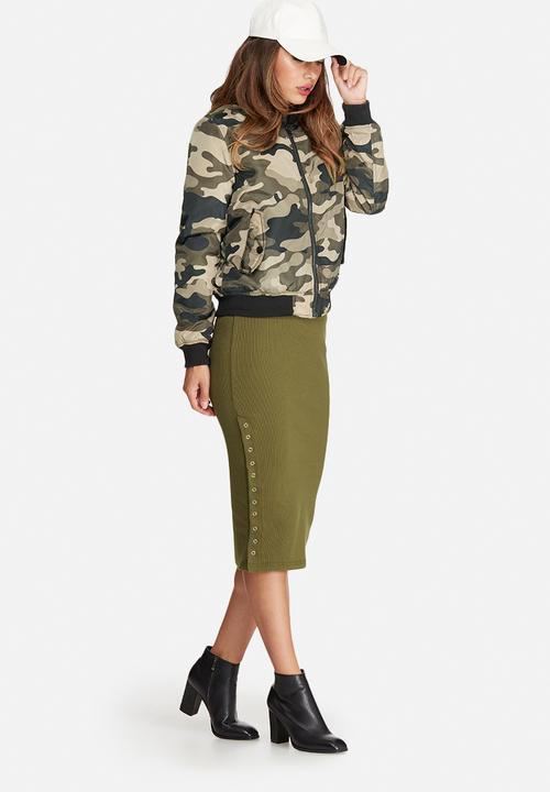 Missguided - Padded bomber jacket camo