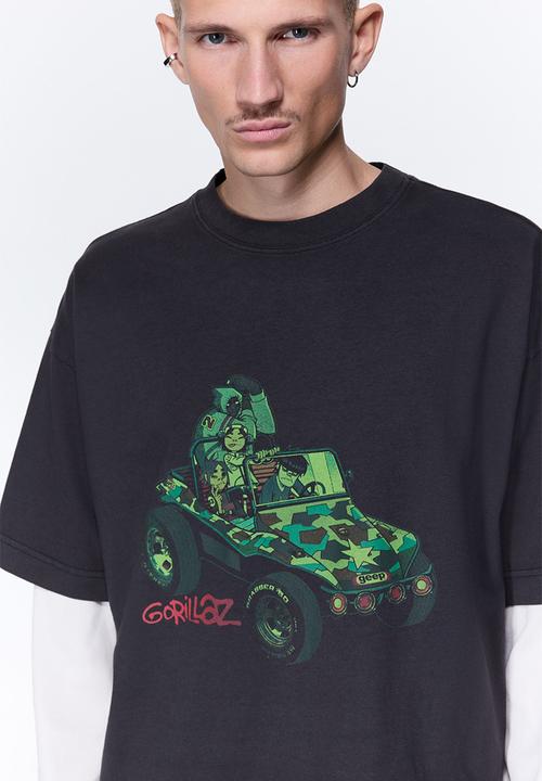 H&M - Oversized fit T-shirt - black/gorillaz