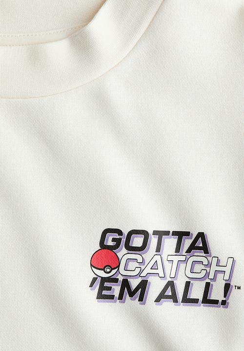 H&M - Printed sweatshirt - cream/pokemon