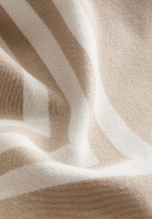 H&M - Patterned blanket - beige