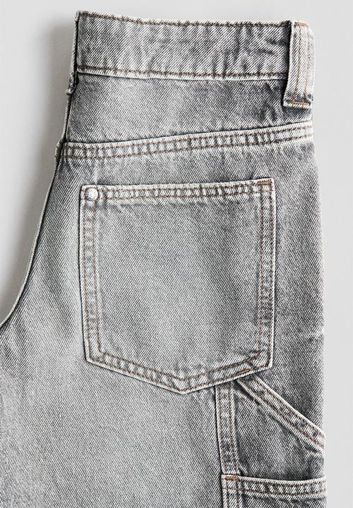 H&M - Carpenter denim shorts - light denim grey