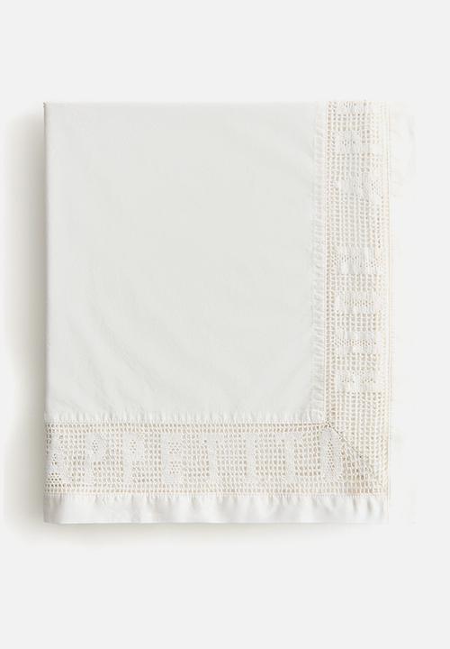 H&M - Lace-trimmed cotton tablecloth - white/buon appetito