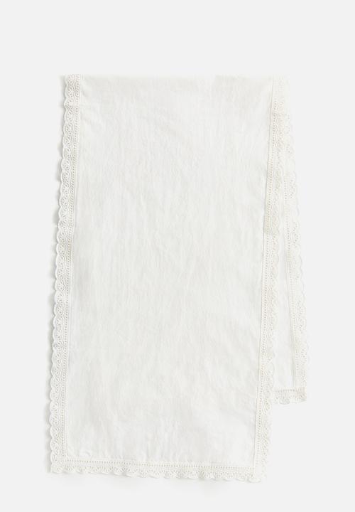 H&M - Lace-trimmed cotton table runner - white