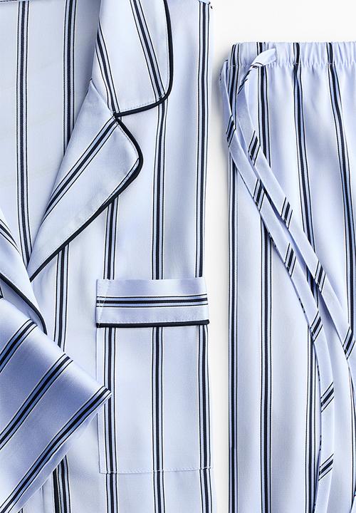 H&M - Satin pyjamas - light blue/striped