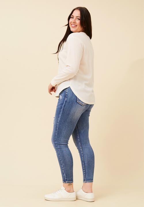 Stella Morgan - Long Sleeve Scoop Hem Waffle Knit Top - Ivory