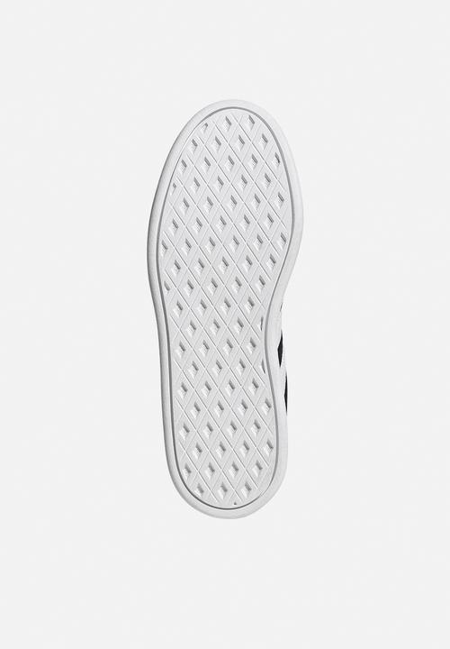 adidas Performance - Breaknet Sleek J - Core Black/Ftwr White/Core Black