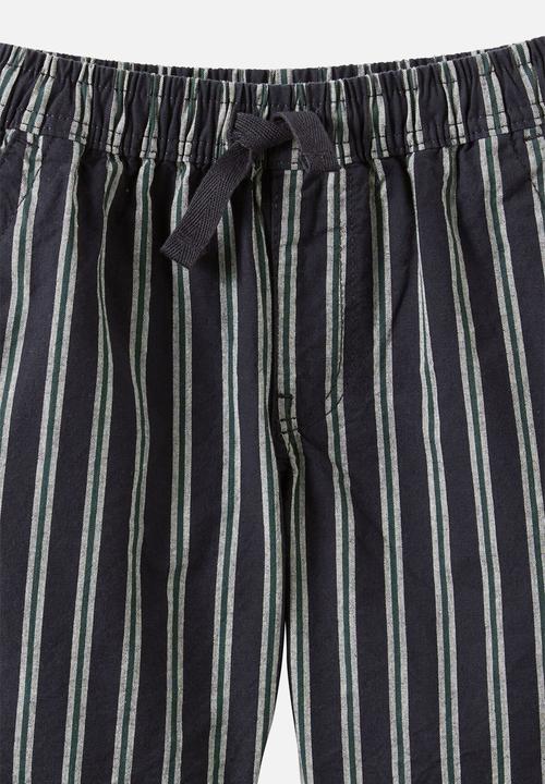 Cotton On - Eric Easy Short -  Phantom/Winter Jade/Dark Vanilla