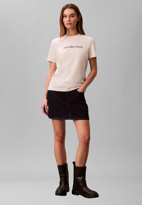 Calvin Klein - A- inst. logo classic tee short sleeve - vanilla heather