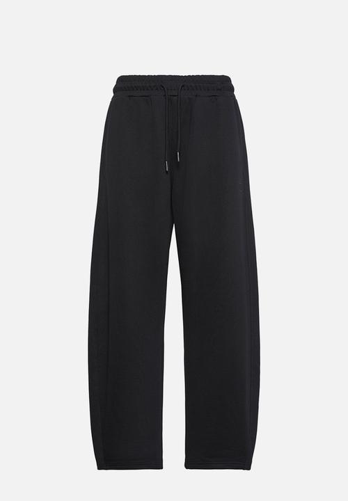 Calvin Klein - Monogram french terry barrel pant - black