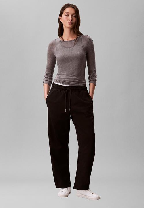Calvin Klein - Monogram french terry barrel pant - black