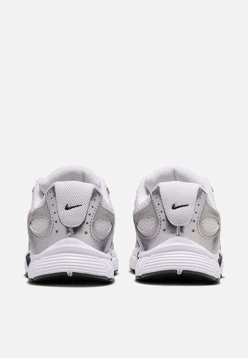 Nike - Nike V5 Rnr Grade School