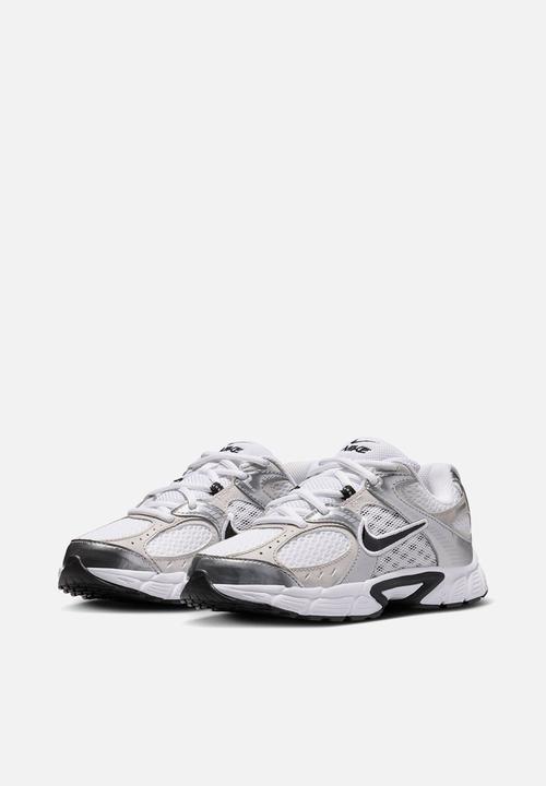 Nike - Nike V5 Rnr Grade School