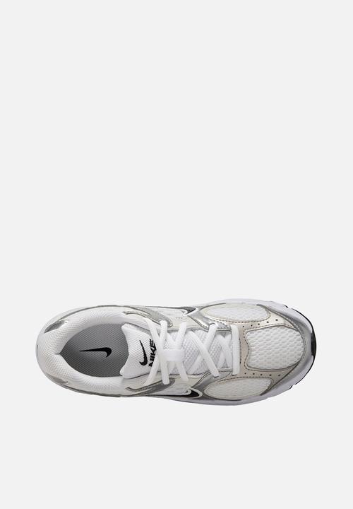 Nike - Nike V5 Rnr Grade School