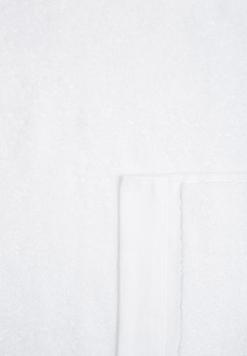 Sixth Floor - White bath sheet
