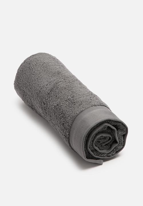 Sixth Floor - Grey bath sheet