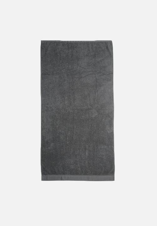 Sixth Floor - Grey bath sheet