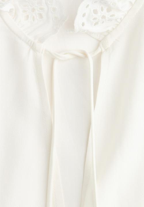 H&M - Frill-trimmed blouse - light beige